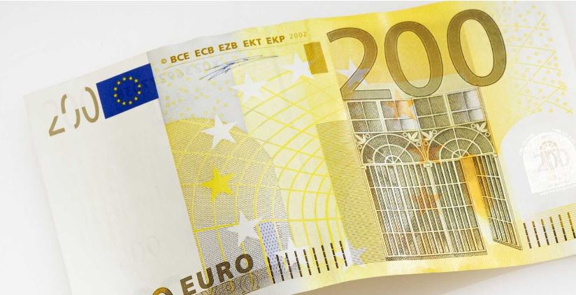 bonusul de 200 de euro în Spania