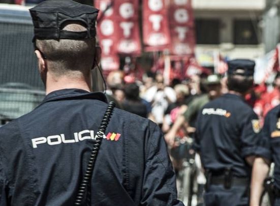 poliția națională începe să utilizeze camerele de luat vederi