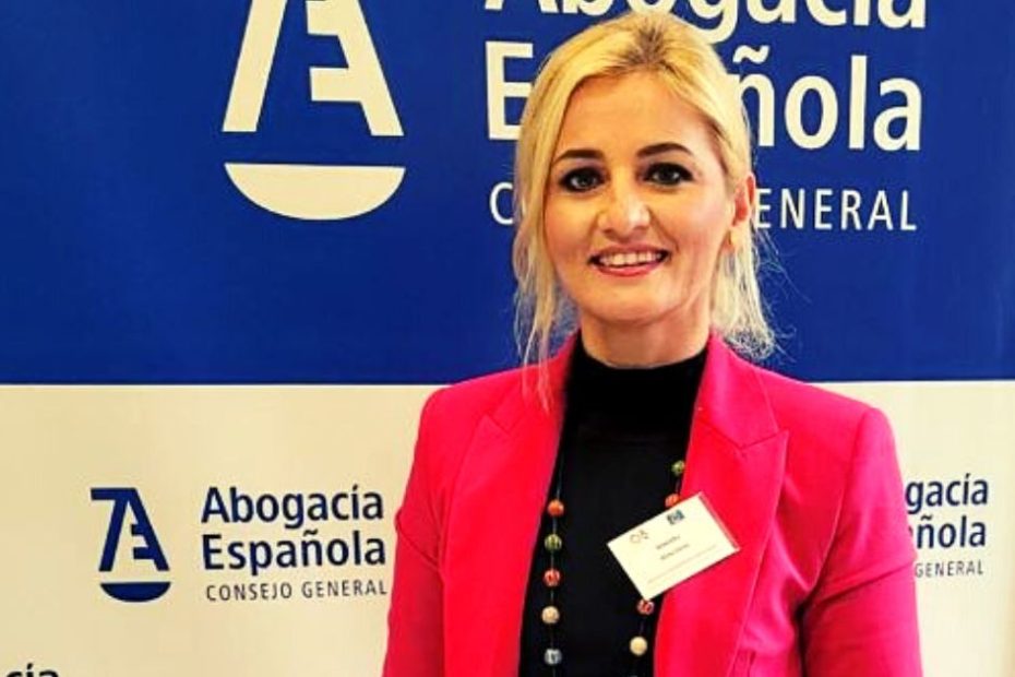 Alina Elena Râmaru consulul onorific