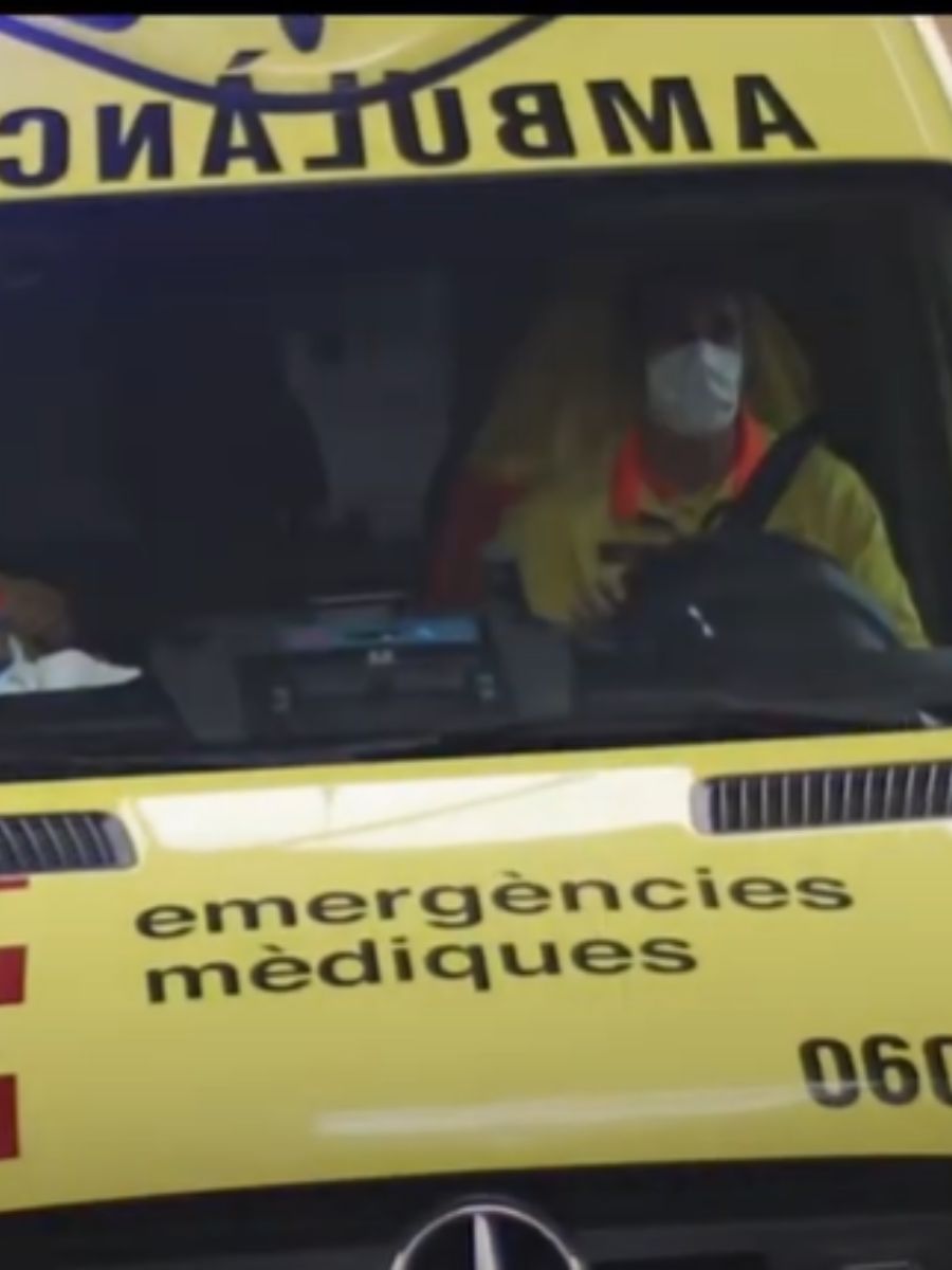 Șofer de ambulanță amendat de trei ori pentru depășirea vitezei