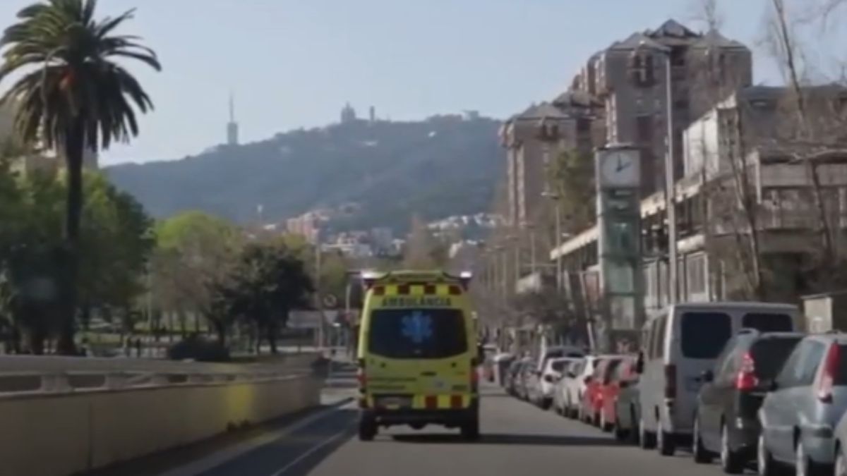 șofer de ambulanță amendat de trei ori pentru depășirea vitezei