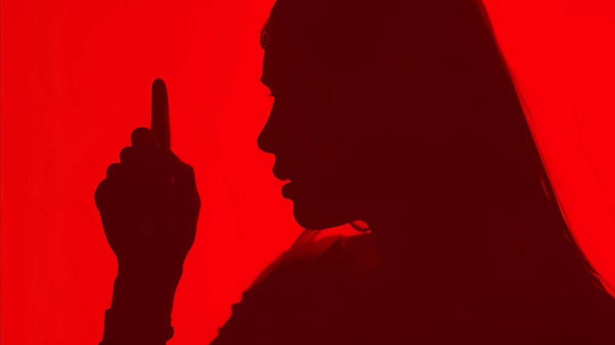 agresiune româncă soț