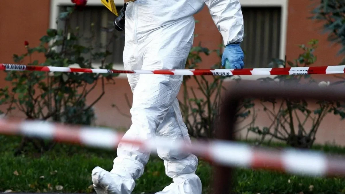 Carabinieri și poliție științifică la locul tragediei din Guarene