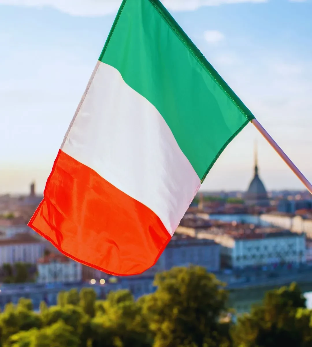 Steagul Italiei, țara în care vechile cărți de identitate pe hârtie vor fi înlocuite