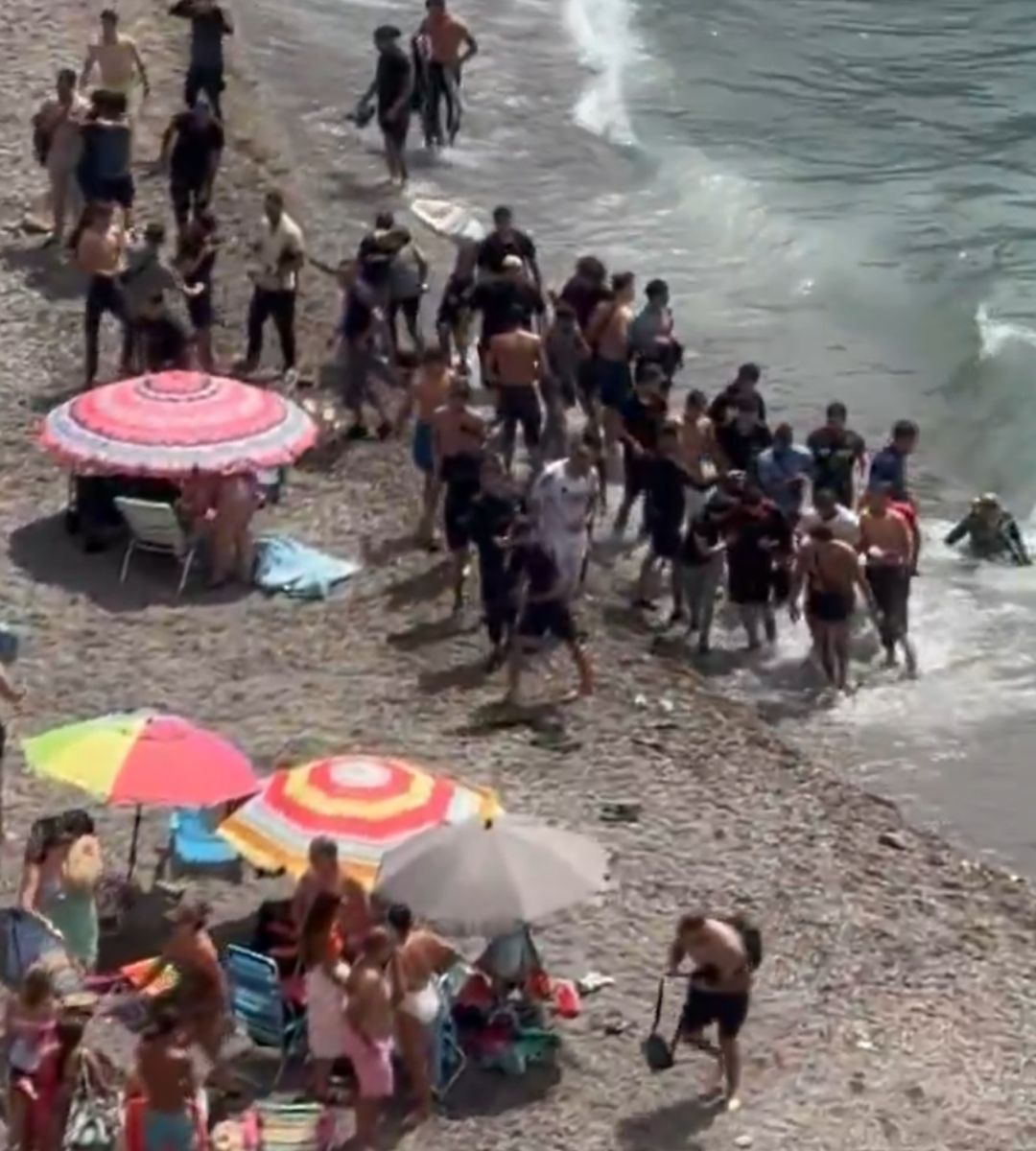 Scene incredibile pe o plajă din Spania