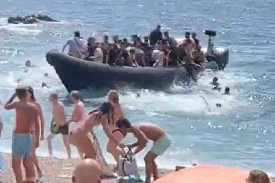 Scene incredibile pe o plajă din Spania